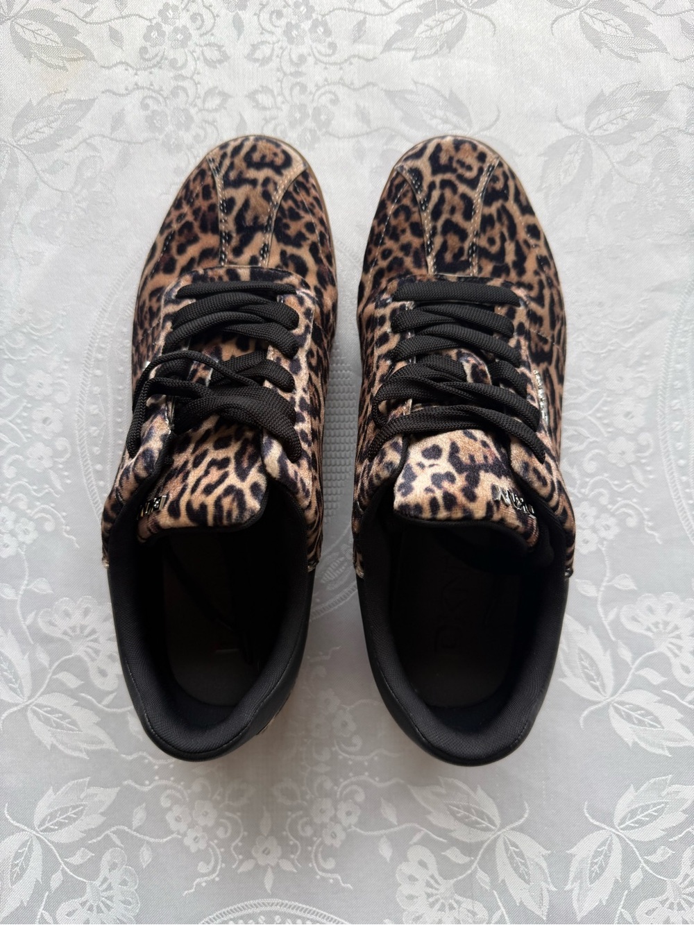 DKNY Sea-Cliff Leopard Print Low-Top Sneakers Brown/Black Women’s Size 9M Shoes